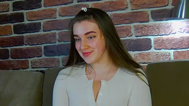 Snapshot of Sofia_Hugs chatting on March 16, 2026, 7:29 pm Sofia Hugs online show from March 16, 2026, 7:29 pm
