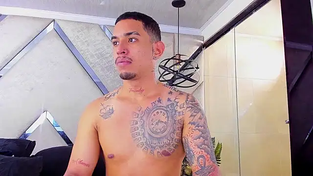 Snapshot of Damian09_ chatting on October 27, 2025, 3:38 pm Damian09 online show from October 27, 2025, 3:38 pm