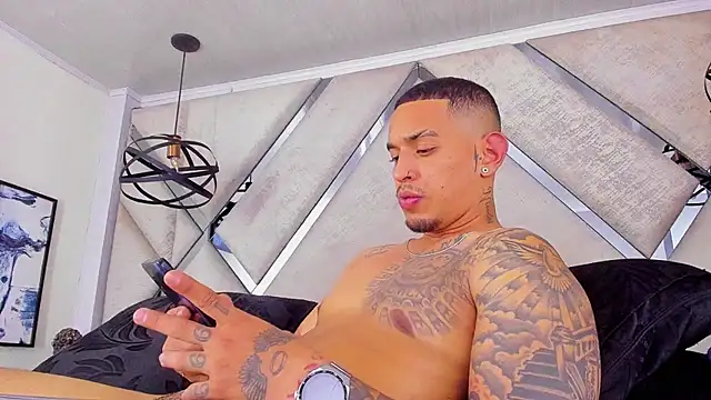 Snapshot of Damian09_ chatting on November 23, 2025, 1:16 am Damian09 online show from November 23, 2025, 1:16 am