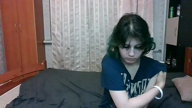 Snapshot of Crystal_Love_Porn chatting on February 7, 2025, 5:20 am Crystal Love Porn online show from February 7, 2025, 5:20 am