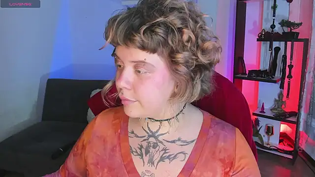 Snapshot of Sabrina_scarlett chatting on March 1, 2026, 4:47 am Sabrina scarlett online show from March 1, 2026, 4:47 am