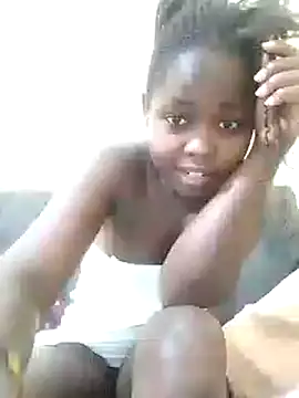 Sweetcecie01 online show from March 22, 2025, 1:41 pm