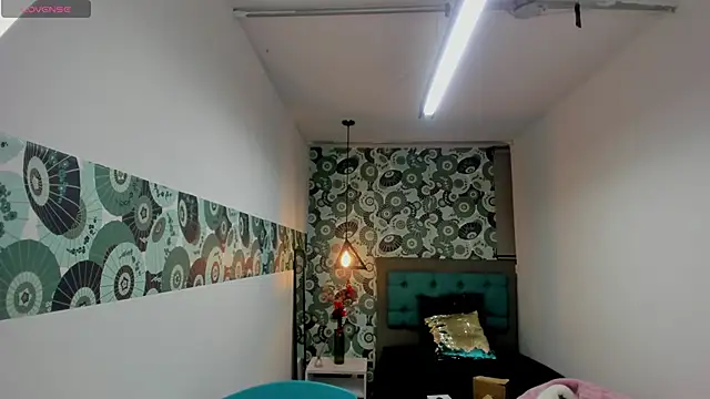 ArielleJones online show from December 29, 2024, 10:56 am