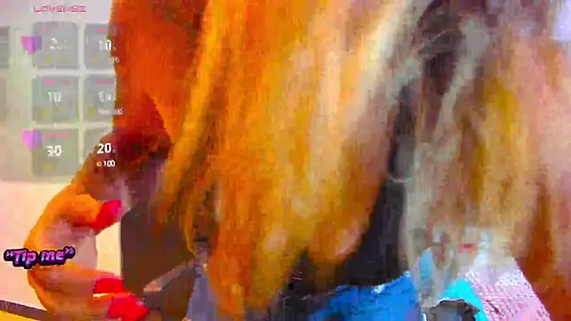 Snapshot of daniela_beauty chatting on February 25, 2025, 10:29 pm daniela beauty online show from February 25, 2025, 10:29 pm