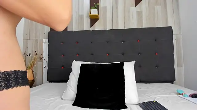 Snapshot of Anastasiapriest chatting on October 29, 2025, 12:18 pm Anastasiapriest online show from October 29, 2025, 12:18 pm