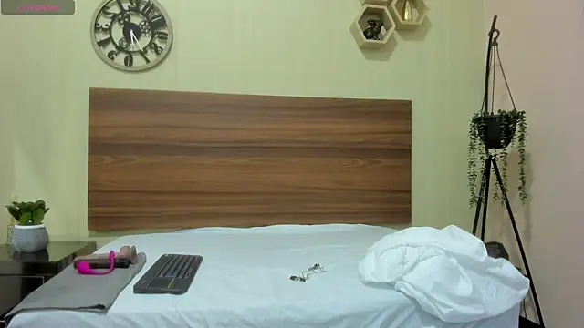 Snapshot of Anastasiapriest chatting on December 2, 2025, 11:37 am Anastasiapriest online show from December 2, 2025, 11:37 am