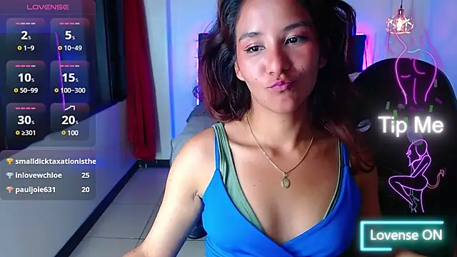 Snapshot of PoisonIvy15_ chatting on January 13, 2025, 3:45 am PoisonIvy15  online show from January 13, 2025, 3:45 am