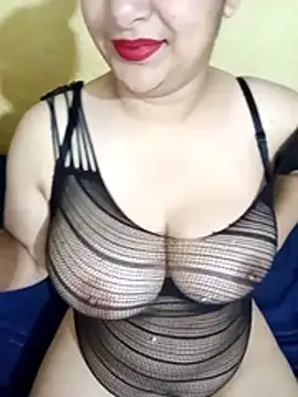 Snapshot of pipachox chatting on November 11, 2025, 10:21 pm pipachox online show from November 11, 2025, 10:21 pm