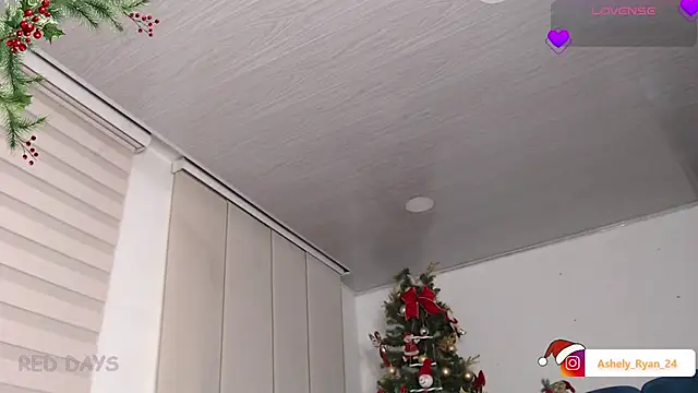 Snapshot of ashely_ryan24 chatting on December 20, 2025, 12:07 am ashely ryan24 online show from December 20, 2025, 12:07 am
