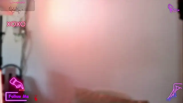 LauGrayJ online show from November 25, 2025, 5:13 pm