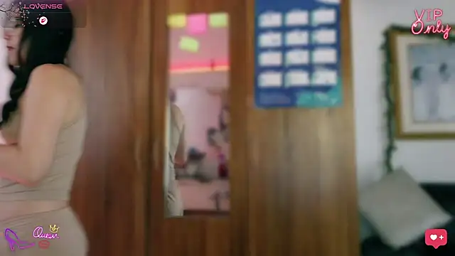 LauGrayJ online show from March 30, 2026, 4:52 pm