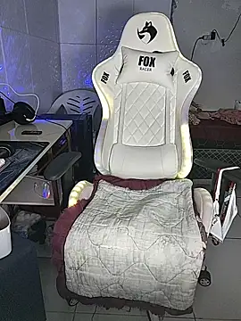 Snapshot of dani123unica chatting on November 6, 2025, 10:43 pm dani123unica online show from November 6, 2025, 10:43 pm