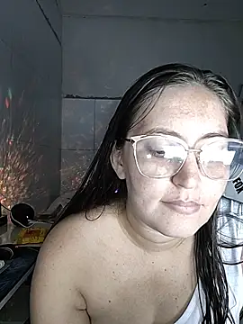 Snapshot of dani123unica chatting on December 3, 2025, 3:43 pm dani123unica online show from December 3, 2025, 3:43 pm