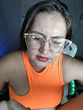 Snapshot of dani123unica chatting on December 15, 2025, 10:47 pm dani123unica online show from December 15, 2025, 10:47 pm