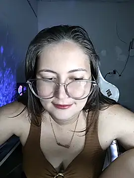 Snapshot of dani123unica chatting on May 8, 2026, 10:37 pm dani123unica online show from May 8, 2026, 10:37 pm