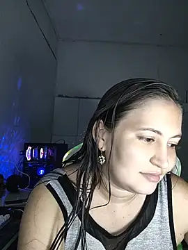 Snapshot of dani123unica chatting on May 26, 2026, 4:25 pm dani123unica online show from May 26, 2026, 4:25 pm