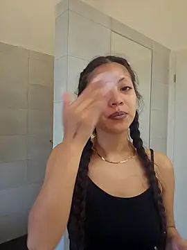 Snapshot of xKimRose chatting on April 5, 2026, 10:12 am xKimRose online show from April 5, 2026, 10:12 am