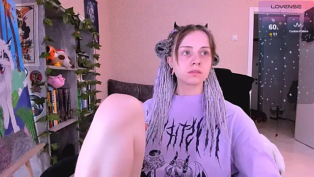 Snapshot of NaniMoore chatting on December 30, 2024, 8:54 am NaniMoore online show from December 30, 2024, 8:54 am