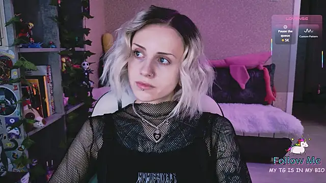 NaniMoore online show from February 6, 2026, 8:12 pm