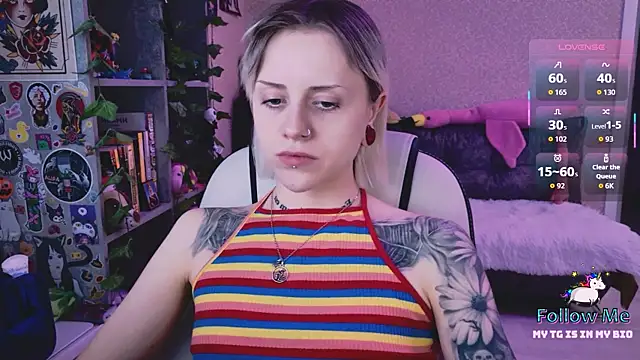 NaniMoore online show from April 4, 2026, 8:17 pm