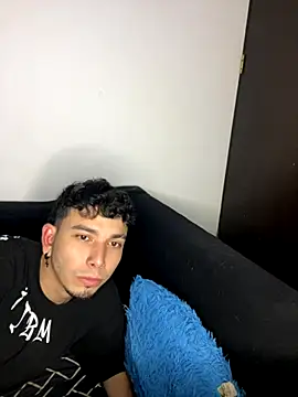 Snapshot of Dulce-diosa chatting on November 14, 2025, 10:40 pm Dulce-diosa online show from November 14, 2025, 10:40 pm