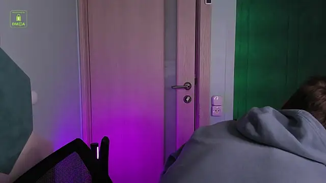 Snapshot of MarkGWalker chatting on December 21, 2024, 3:42 pm MarkGWalker online show from December 21, 2024, 3:42 pm