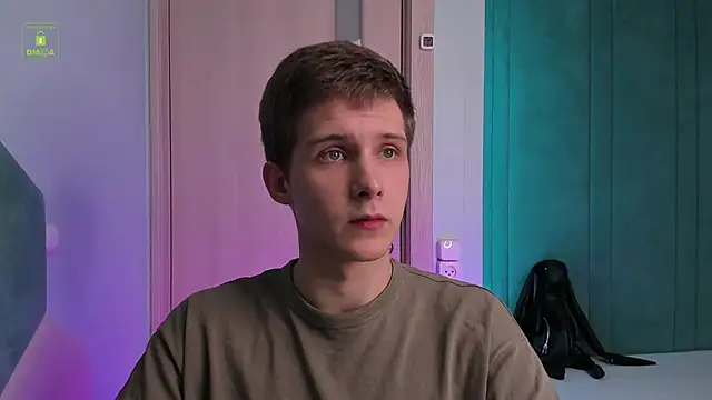 Snapshot of MarkGWalker chatting on December 25, 2024, 3:49 pm MarkGWalker online show from December 25, 2024, 3:49 pm