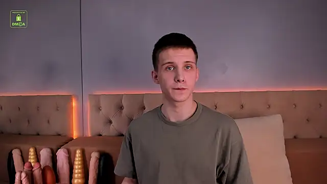 Snapshot of MarkGWalker chatting on January 16, 2025, 10:32 am MarkGWalker online show from January 16, 2025, 10:32 am