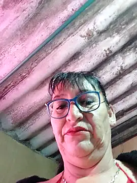 clarita 01 online show from October 22, 2025, 11:54 am