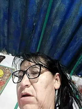 clarita 01 online show from April 24, 2026, 11:01 am