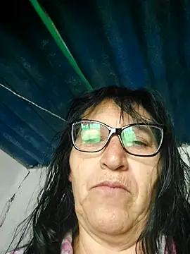 clarita 01 online show from May 17, 2026, 8:27 pm