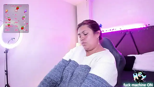 Karlee Greys  online show from January 20, 2025, 7:46 pm