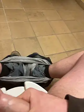 Snapshot of Bolo23693 chatting on February 7, 2025, 1:01 pm Bolo23693 online show from February 7, 2025, 1:01 pm