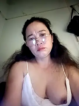 Sexy-asslove90 online show from October 6, 2025, 7:22 pm