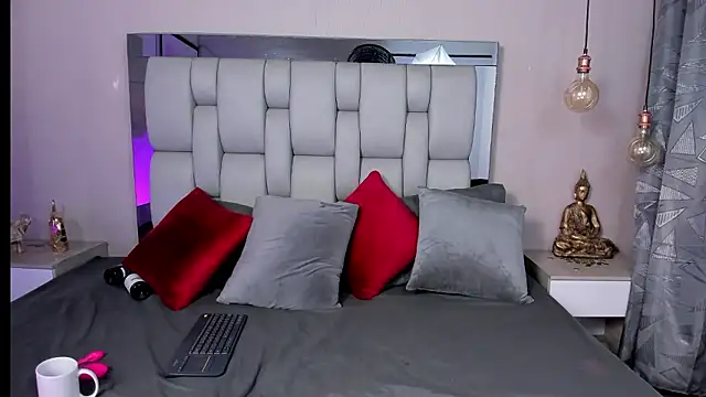 Snapshot of SusanBenett chatting on January 10, 2026, 8:43 pm SusanBenett online show from January 10, 2026, 8:43 pm