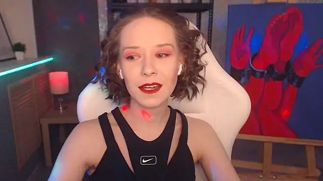 FascinatingEyess online show from February 4, 2025, 9:31 pm