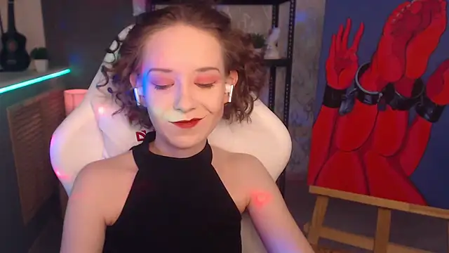 FascinatingEyess online show from March 12, 2025, 5:24 am