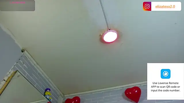 elizatexx online show from March 25, 2026, 8:04 pm