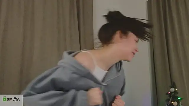 katty  cat online show from December 4, 2024, 6:17 pm