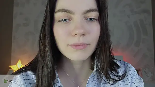 katty  cat online show from February 6, 2025, 4:47 pm