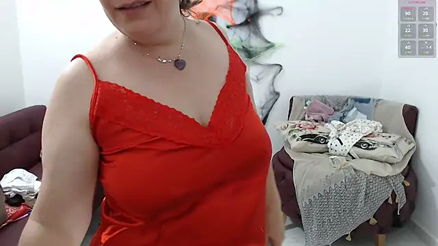 zehra sanem online show from November 1, 2025, 4:42 pm