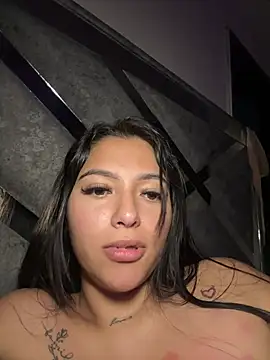 Dakotha v  online show from May 19, 2026, 1:56 am