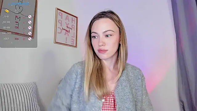 Snapshot of damn_cutie chatting on November 17, 2025, 4:24 pm damn cutie online show from November 17, 2025, 4:24 pm