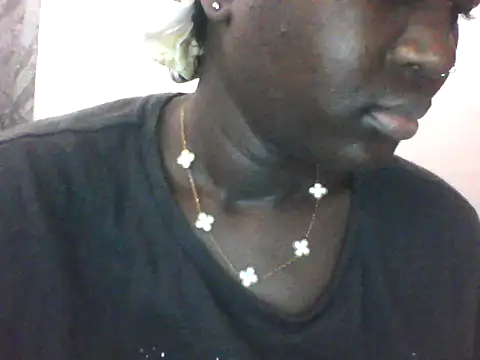 Snapshot of Princess_Tamara chatting on October 24, 2025, 6:32 am Princess Tamara online show from October 24, 2025, 6:32 am