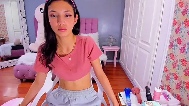 Snapshot of Iris_Stone_ chatting on January 9, 2025, 4:28 pm Iris Stone online show from January 9, 2025, 4:28 pm