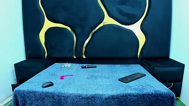 Snapshot of Ivanna18_x chatting on February 15, 2025, 4:25 am Ivanna18 x online show from February 15, 2025, 4:25 am