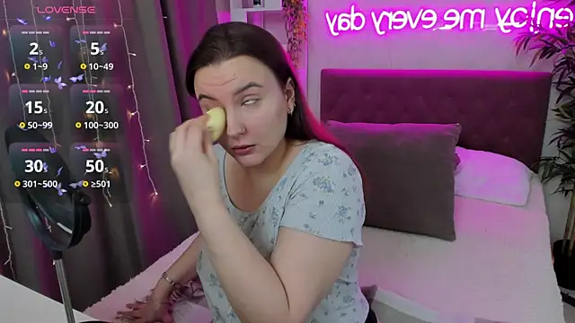 FeralPeach online show from February 2, 2025, 6:04 am