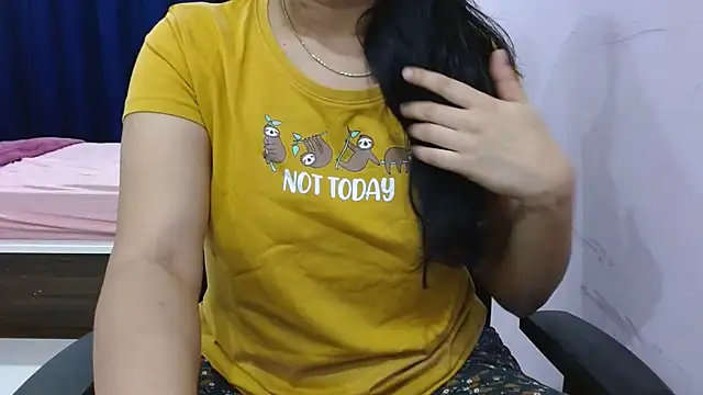 priya  81 online show from January 21, 2025, 4:58 pm