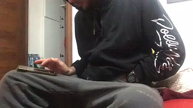 DragonPink online show from January 5, 2025, 3:45 pm