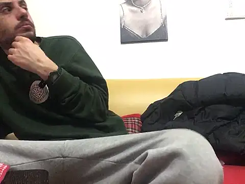 DragonPink online show from January 8, 2025, 11:09 pm